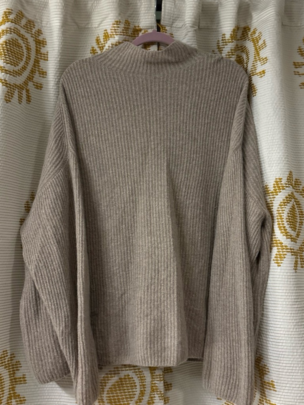 Everlane Ribbed Mock Neck Sweater in Taupe